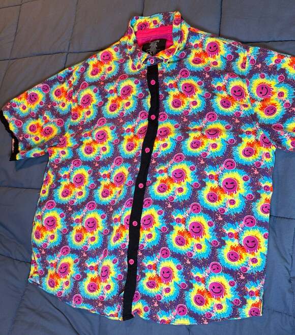Spencer's Other - Spencer's Psychedelic Smiley Face Print Short Sleeve Button-Down Shirt
